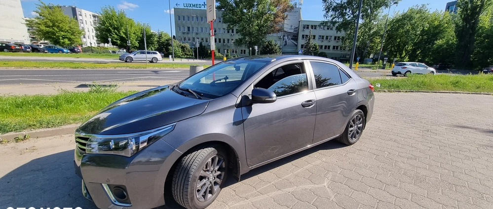 Toyota Corolla cena 52500 przebieg: 130914, rok produkcji 2016 z Warszawa małe 211